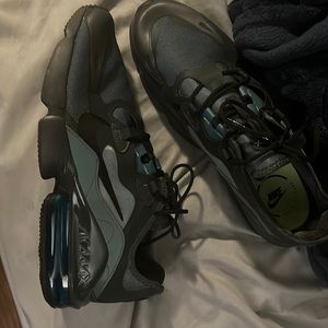 Shoes size 12 Nike new never wore